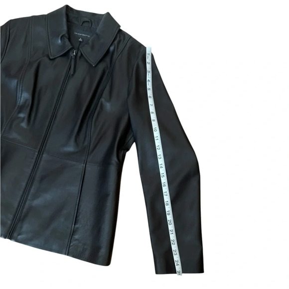 Investments Genuine Lamb Leather Long Sleeve Point Collar Zip Front Jacket - Picture 7 of 11